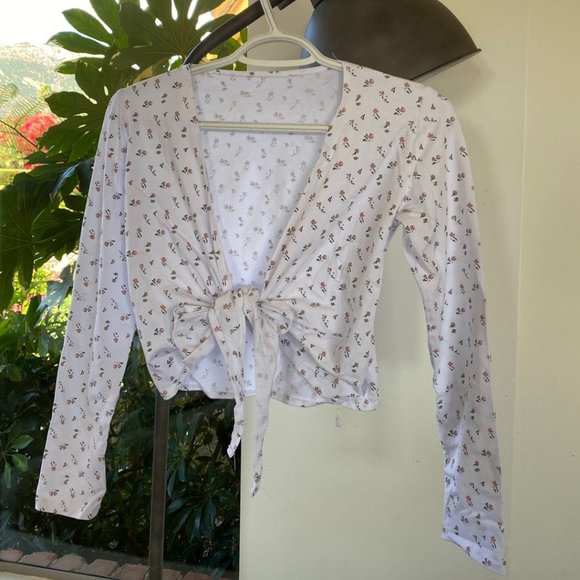 fashion nova Tops - Wrap top